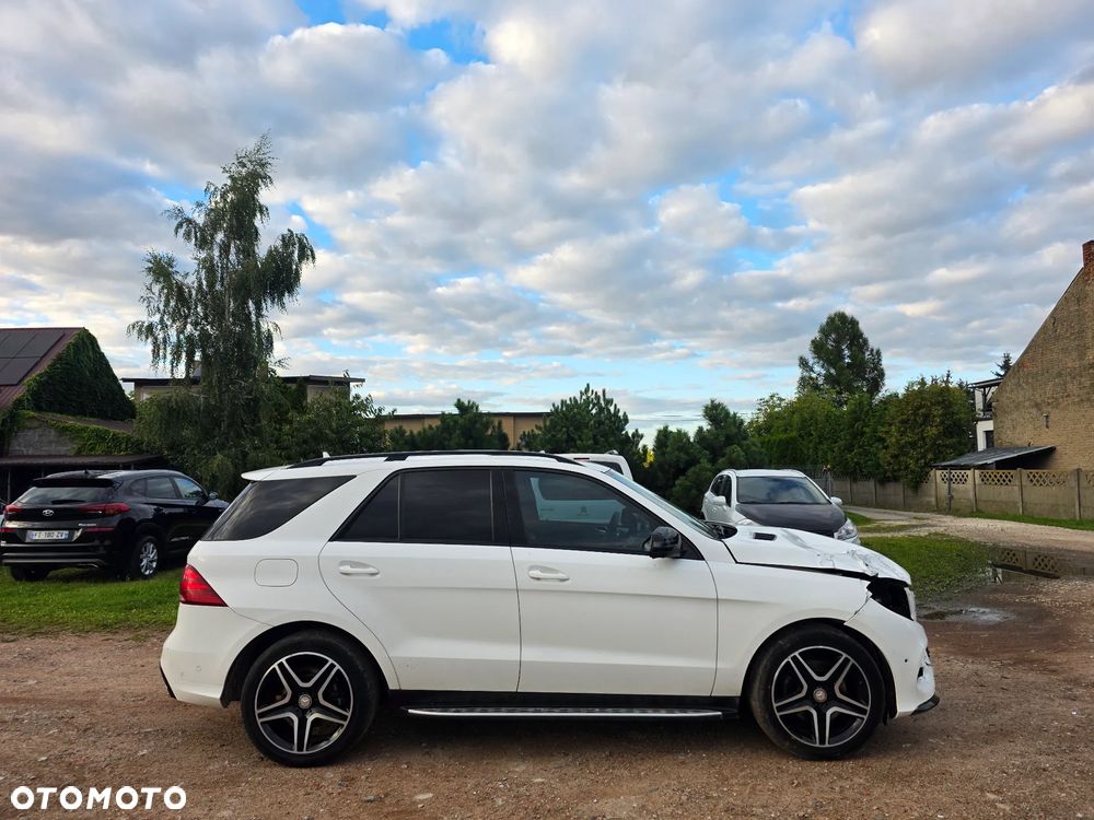 Mercedes-Benz GLE 350 d 4Matic 9G-TRONIC AMG Line - 8