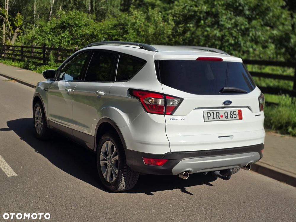 Ford Kuga 1.5 EcoBoost 2x4 Titanium - 17