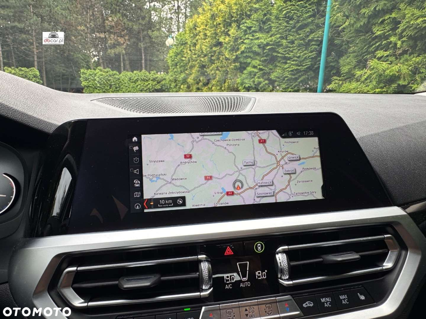 BMW Seria 3 320d Touring xDrive Sport Line - 32