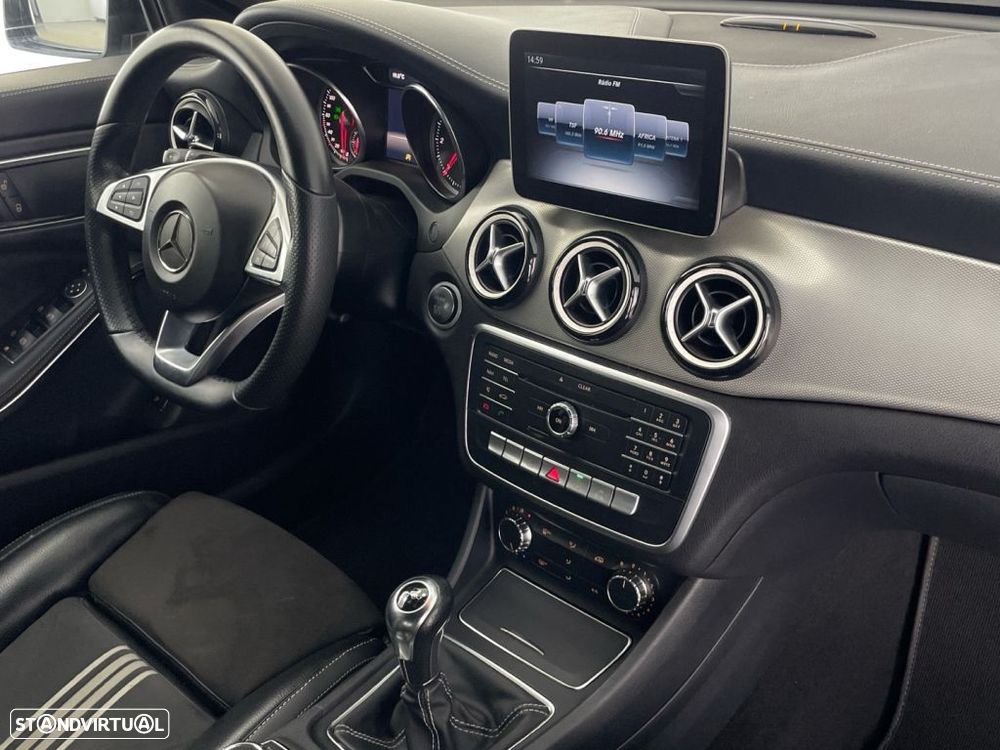 Mercedes-Benz CLA 180 d Shooting Brake - 23