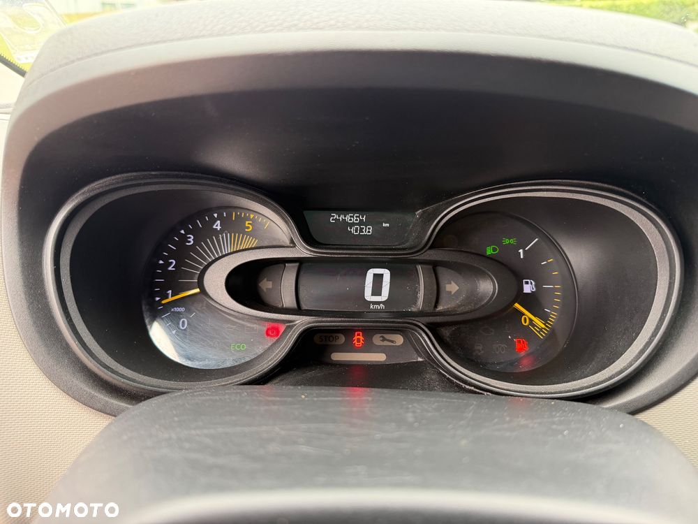 Renault Trafic - 16