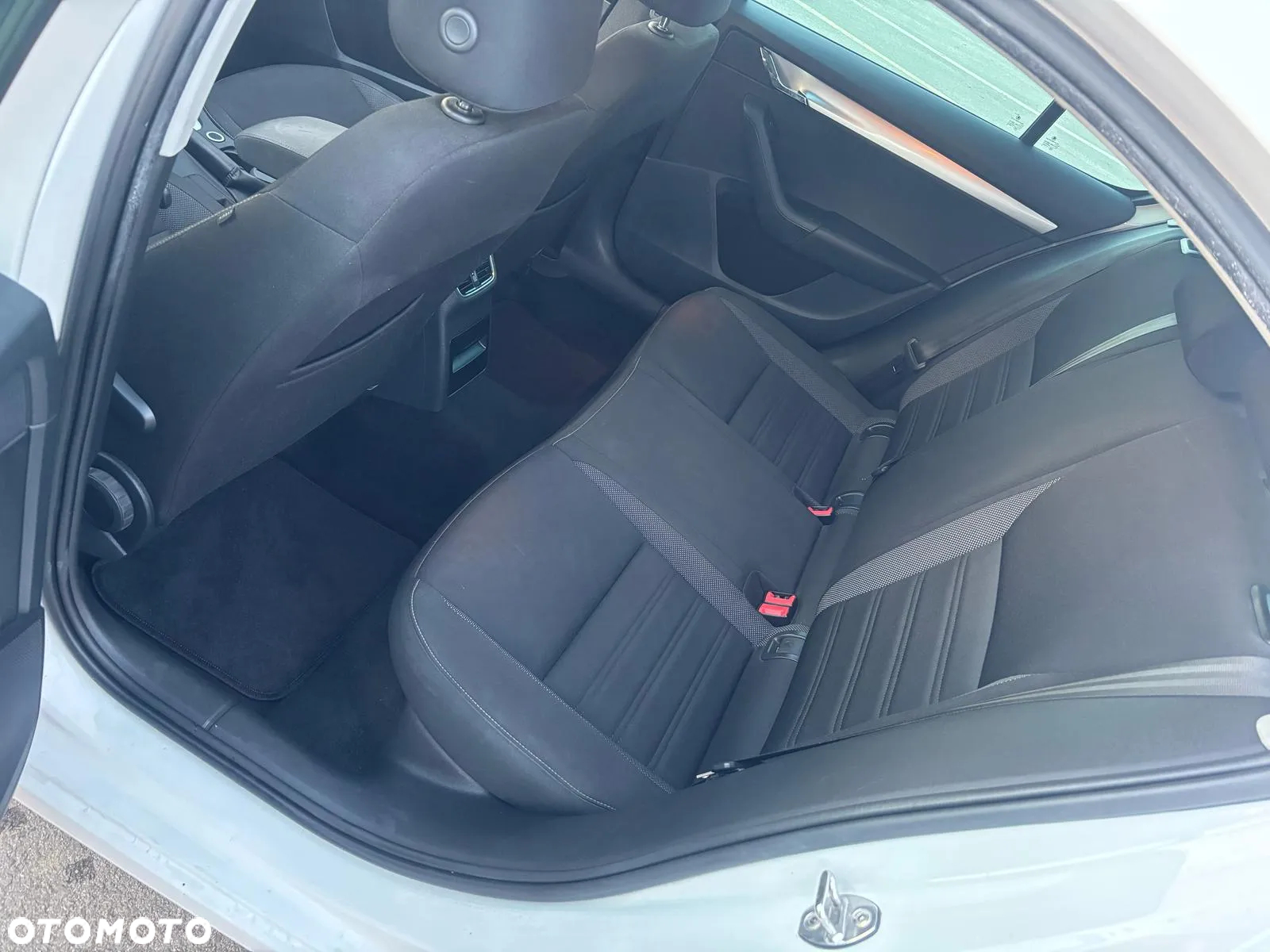Skoda Octavia 2.0 TDI L&K DSG - 15