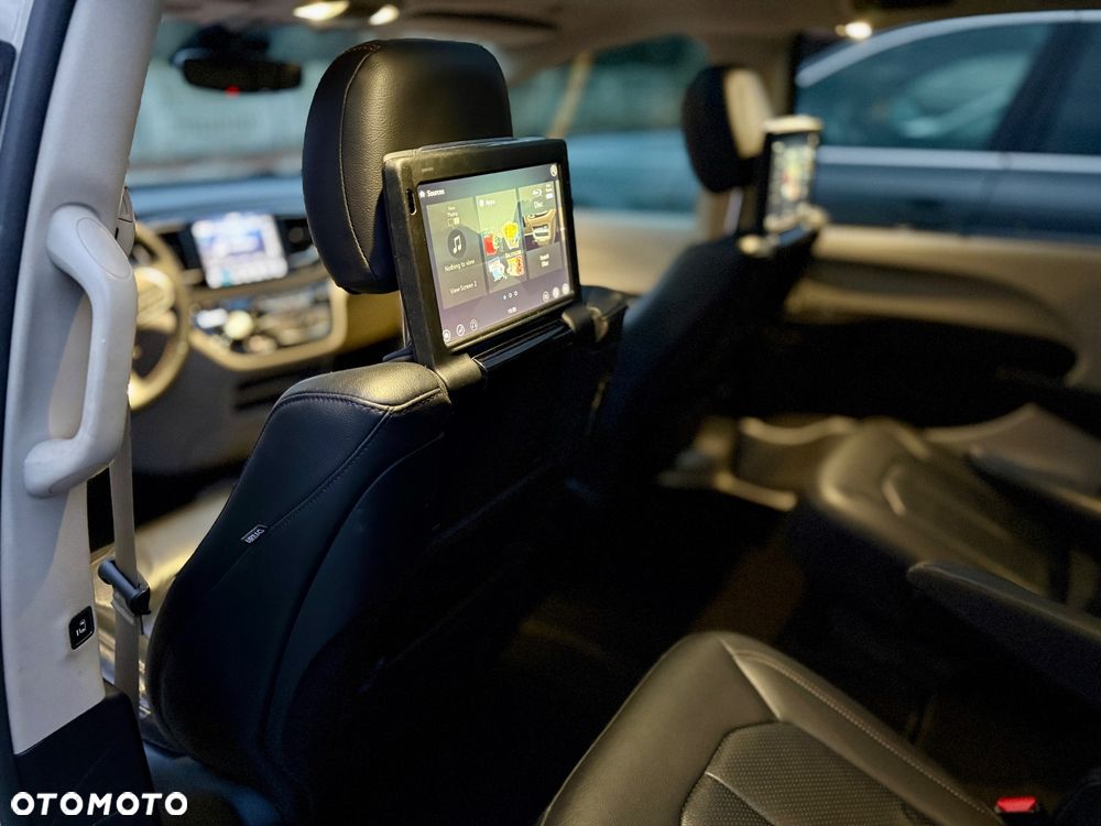 Chrysler Pacifica - 25