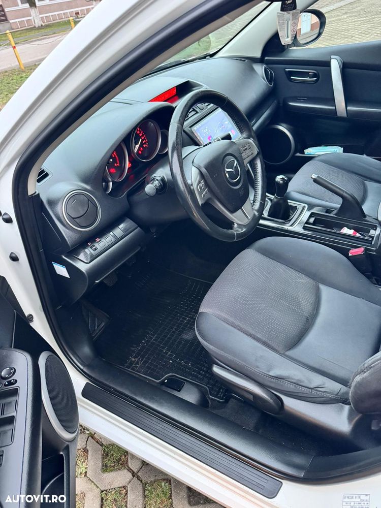 Mazda 6 Sport 2.2 CD DPF Comfort - 12