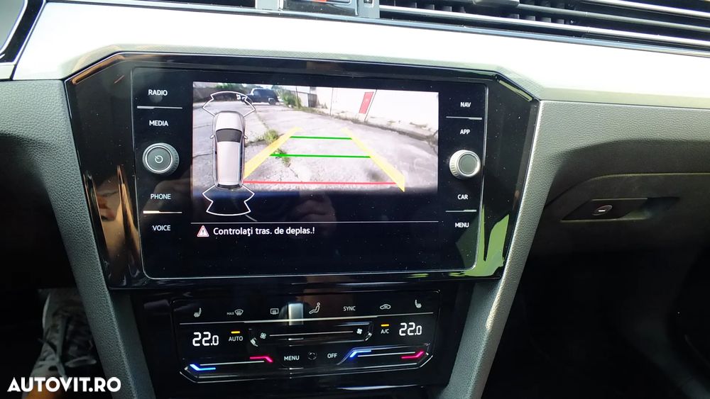 Volkswagen Passat 2.0 TDI DSG (BlueMotion Technology) Comfortline - 17