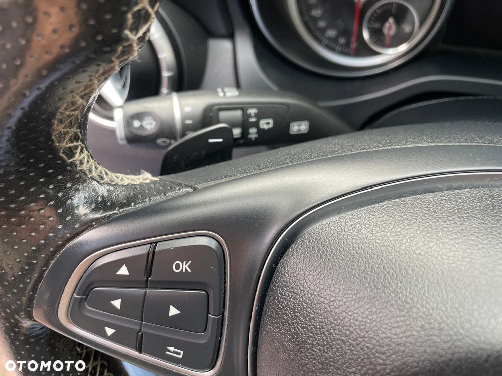 Mercedes-Benz CLA 200 7G-DCT UrbanStyle Edition - 16