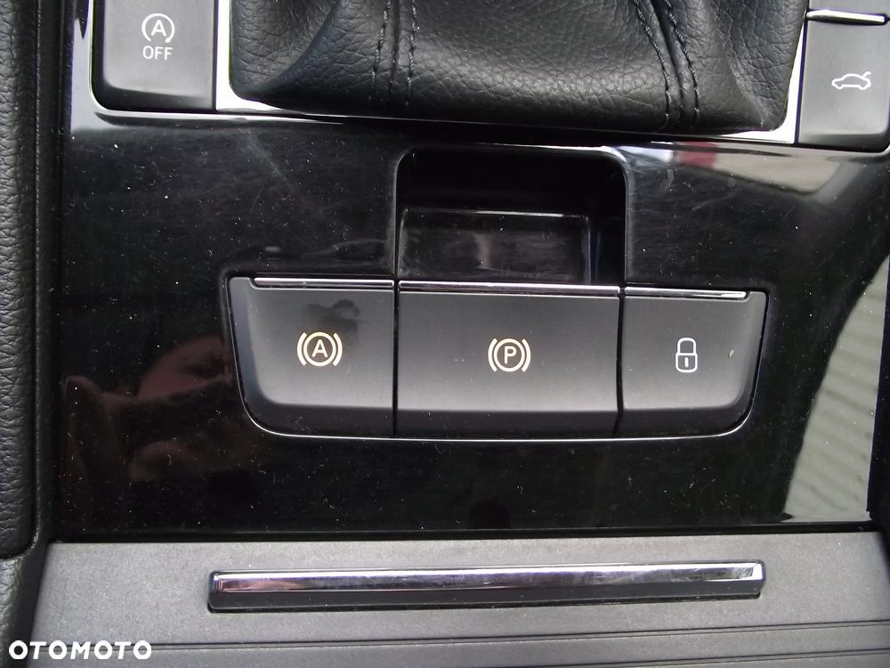 Skoda Superb 1.8 TSI Ambition - 33