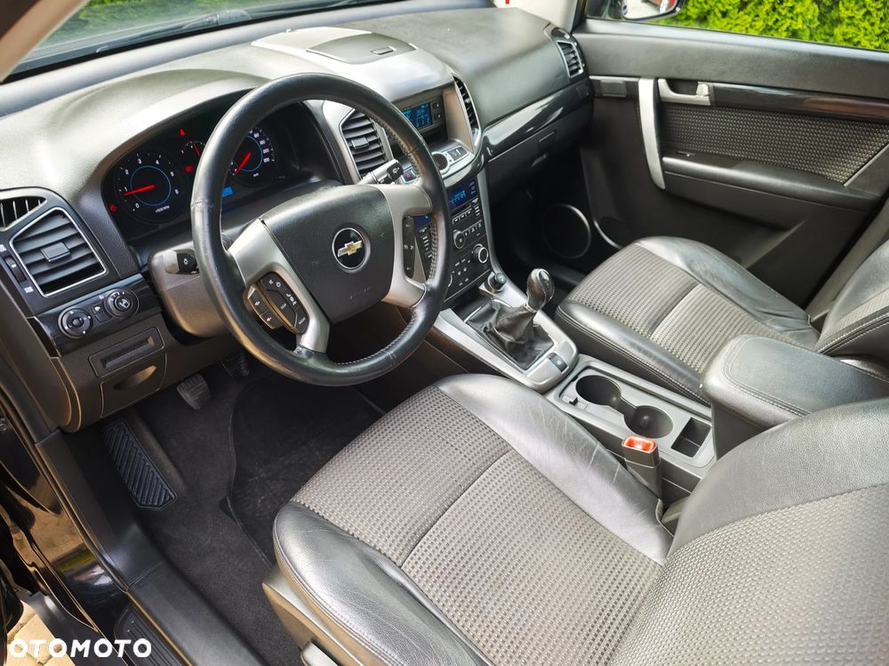 Chevrolet Captiva 2.2 2WD LT+ - 25