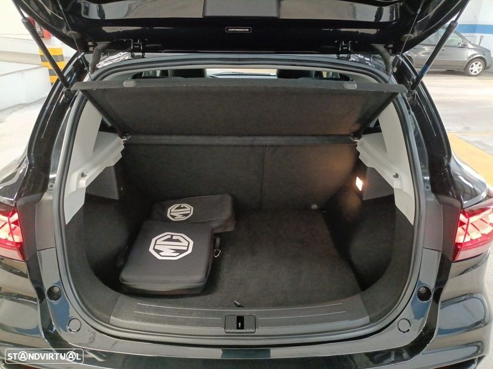 MG ZS EV 72.6 kWh Luxury - 11
