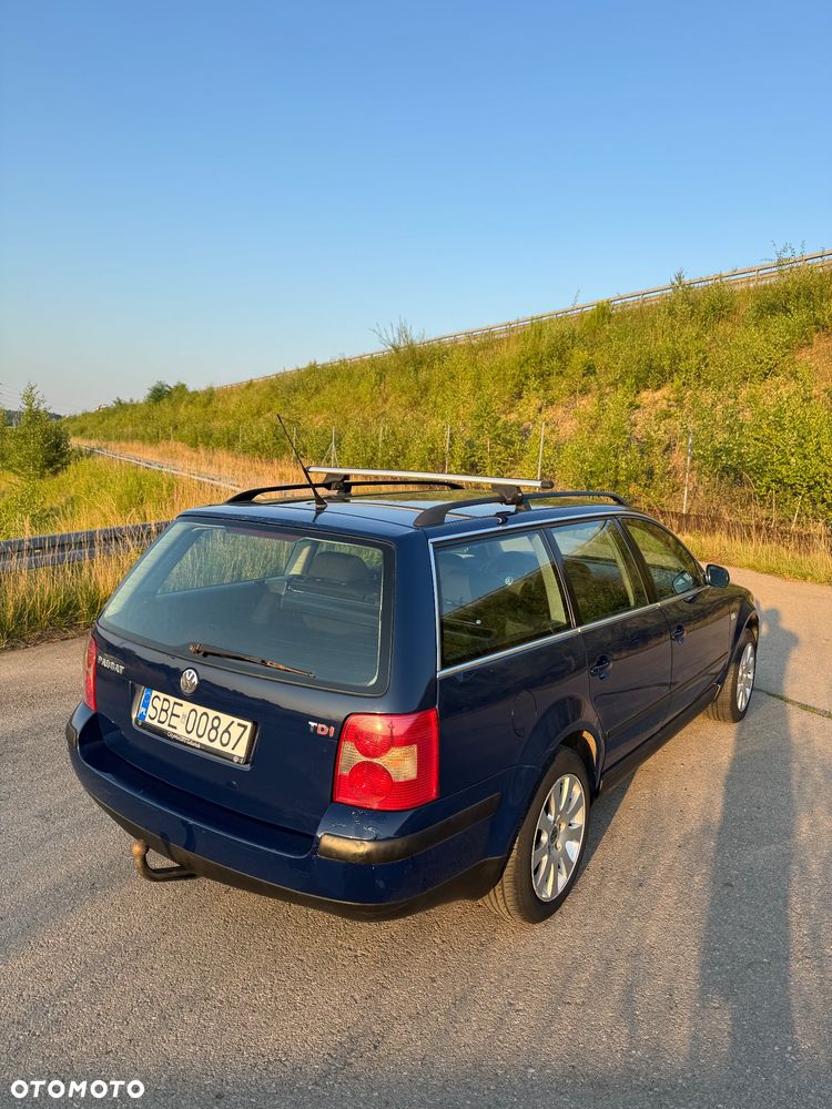 Volkswagen Passat 1.9 TDI Comfortline - 3