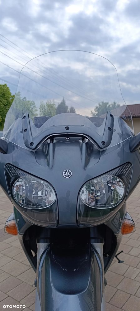 Yamaha FJR - 18