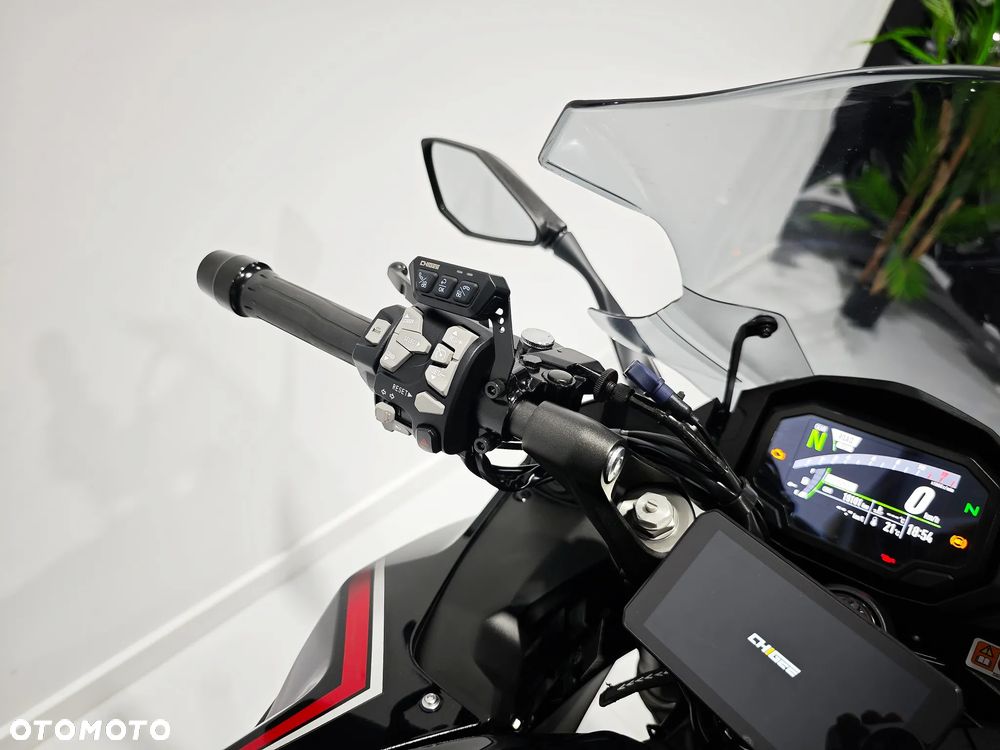 Kawasaki Ninja 1000 SX - 12