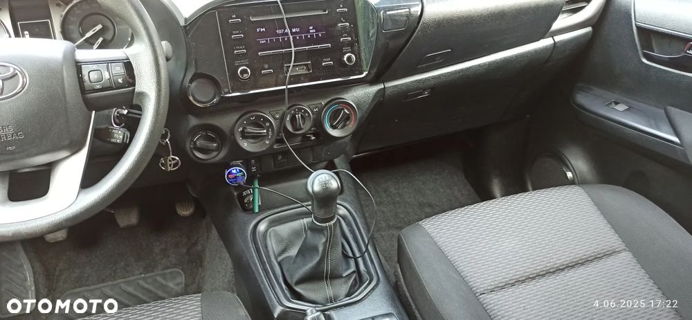 Toyota Hilux - 6