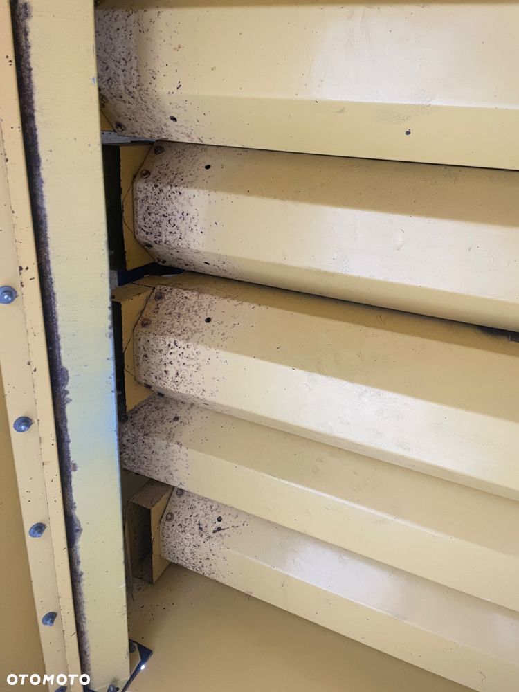 New Holland TX 32 - 11