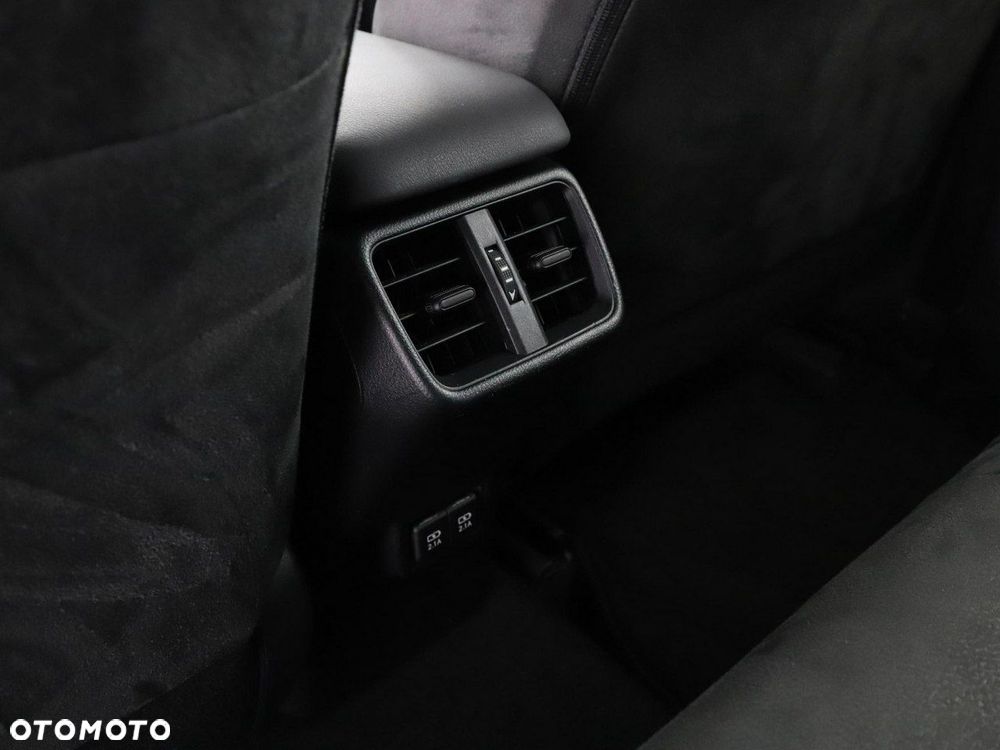 Lexus UX 250h Business Edition - 39