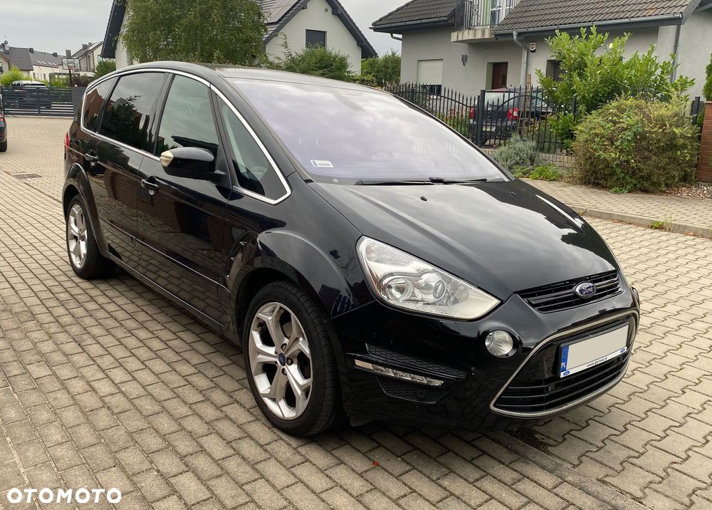 Ford S-Max - 12