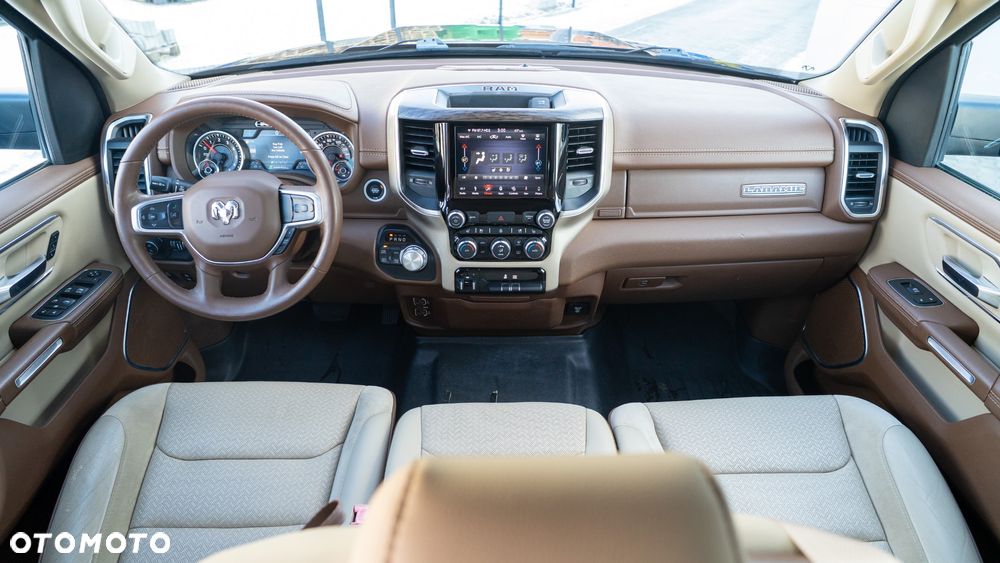 RAM 1500 Crew Cab Laramie - 10