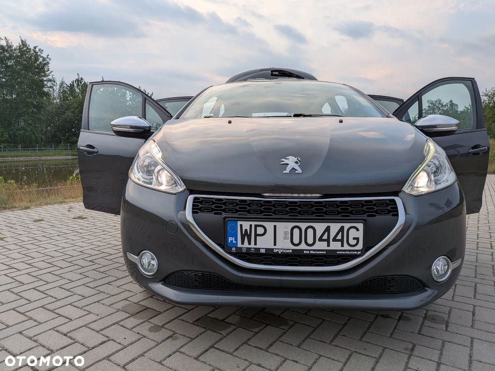 Peugeot 208 1.2 PureTech Style - 23