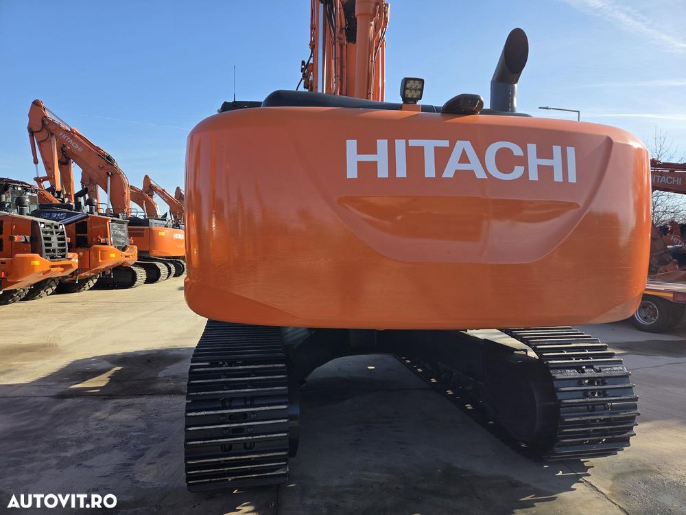 Hitachi ZX290LCN, 30 tone, 2014, 9.152h, latime 2,99m, 3 brate excavare, inst picon, inst rotire, gresare automata, Cupla rapida hidr, cupa 1,8mc, senile 80% ok, ad sapare 7m, bolt diam 90mm, 3 pompe hidr HITACHI, STARE BUNA-PROMOTIE 66.900 EUR+Tva - 10