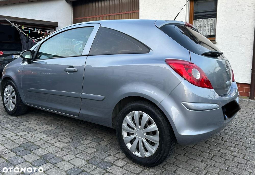 Opel Corsa 1.2 16V Enjoy - 4