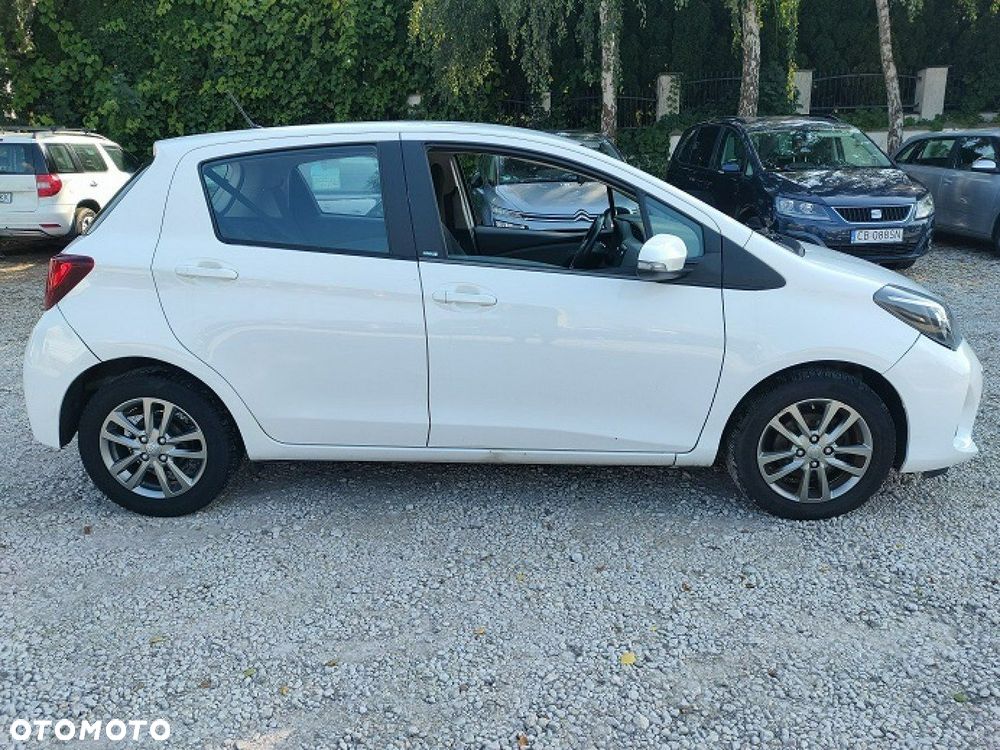 Toyota Yaris - 7