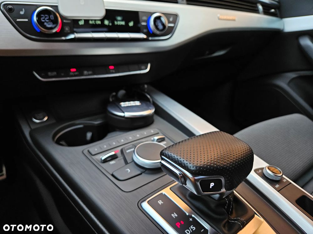 Audi A4 Limousine 2.0 TDI Quattro S tronic - 17