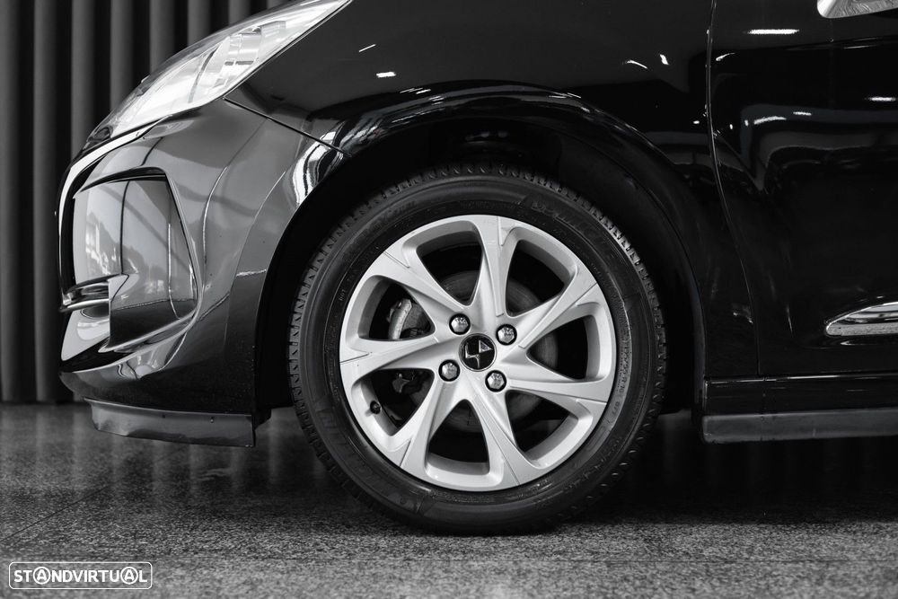 DS DS3 1.2 PureTech So Chic EAT6 - 8