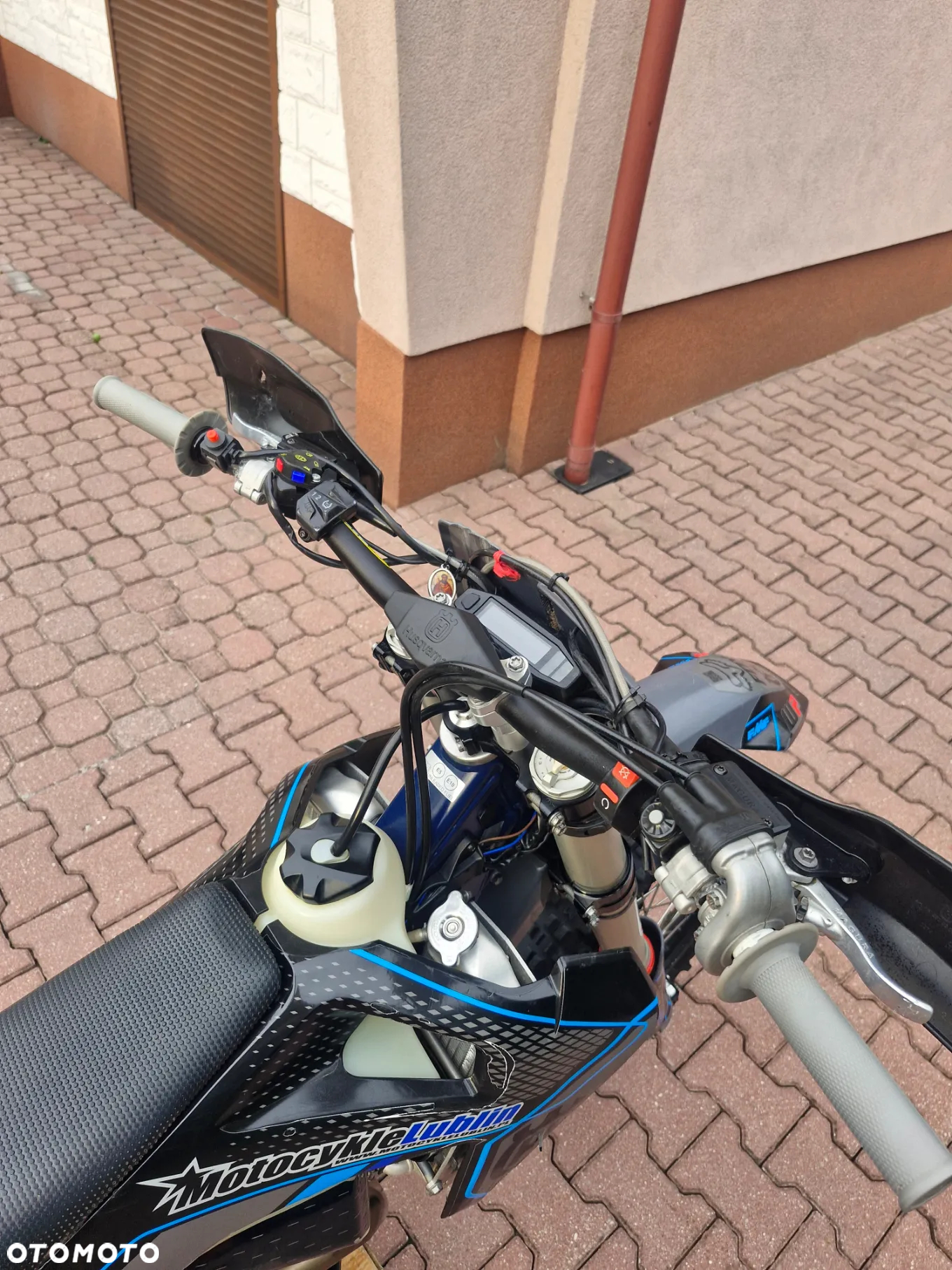 Husqvarna FE - 7