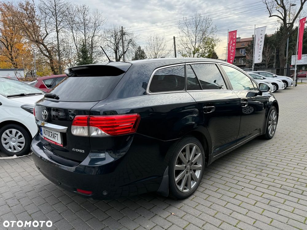 Toyota Avensis 2.0 Prestige MS - 25