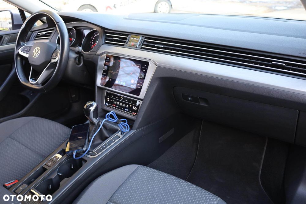 Volkswagen Passat 2.0 TDI EVO Essence - 37