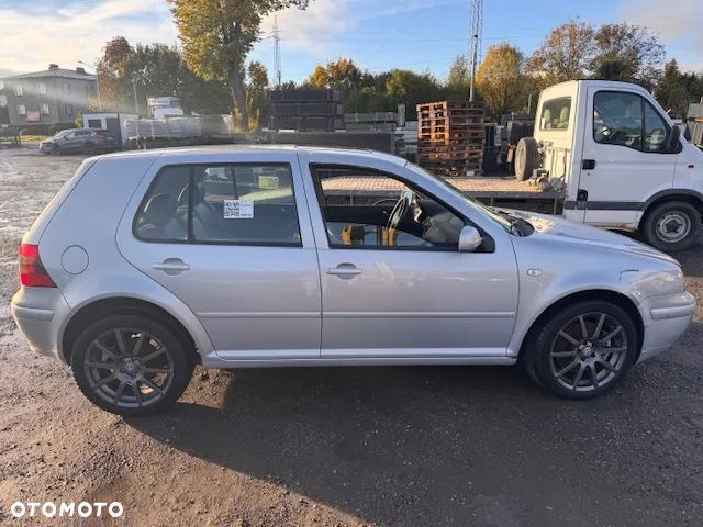 Volkswagen Golf IV 2.8 V6 4Mot - 10
