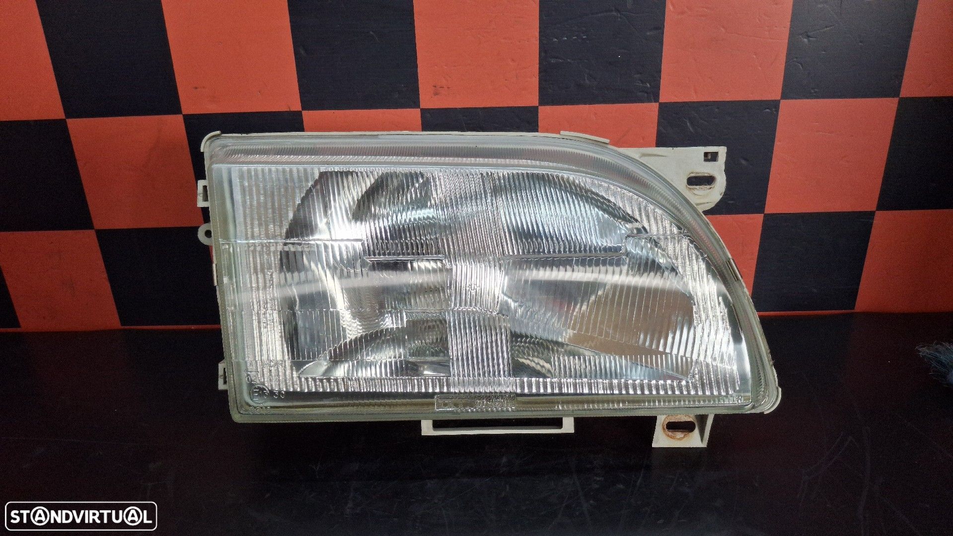 Optica Direita Ford Transit Autocarro (E_ _) - 1