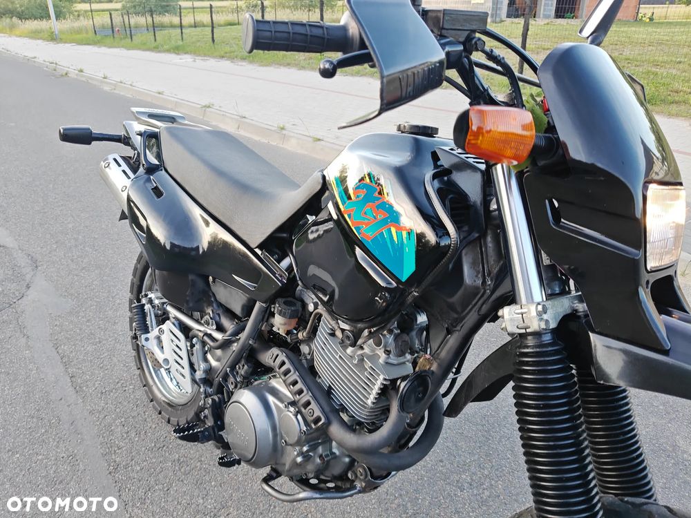 Yamaha XT - 18