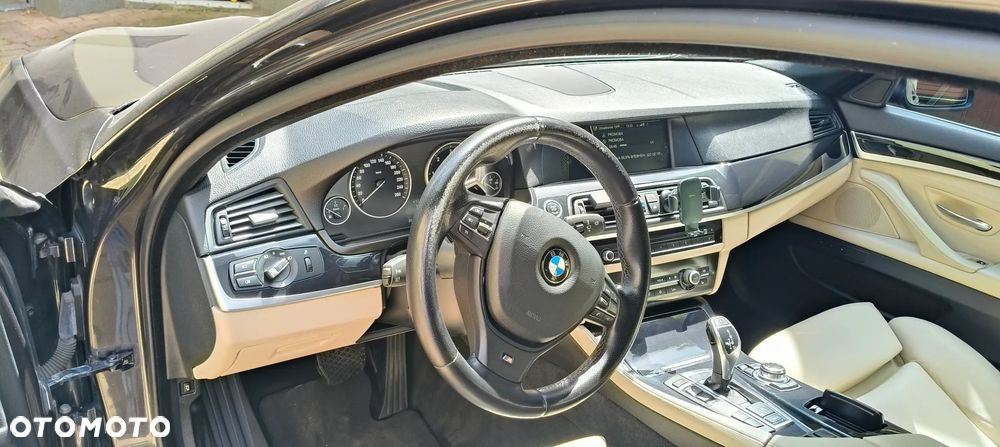 BMW Seria 5 535d xDrive - 9