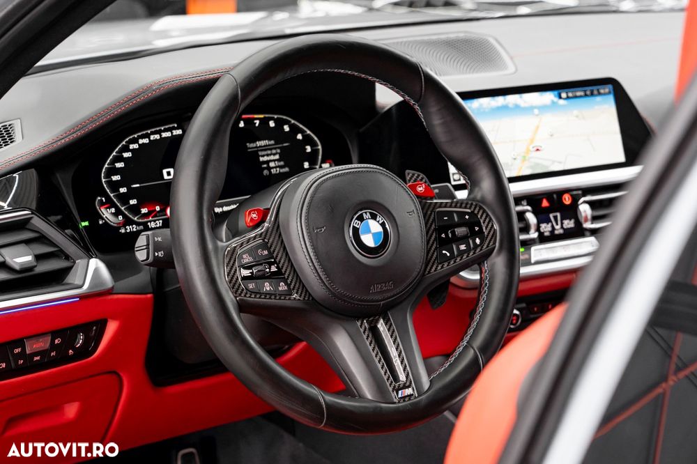 BMW M3 Competition M xDrive - 32