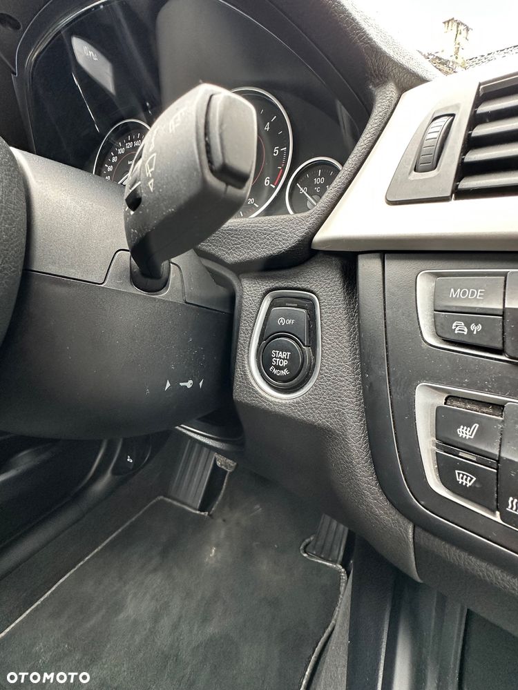 BMW Seria 3 320d - 16