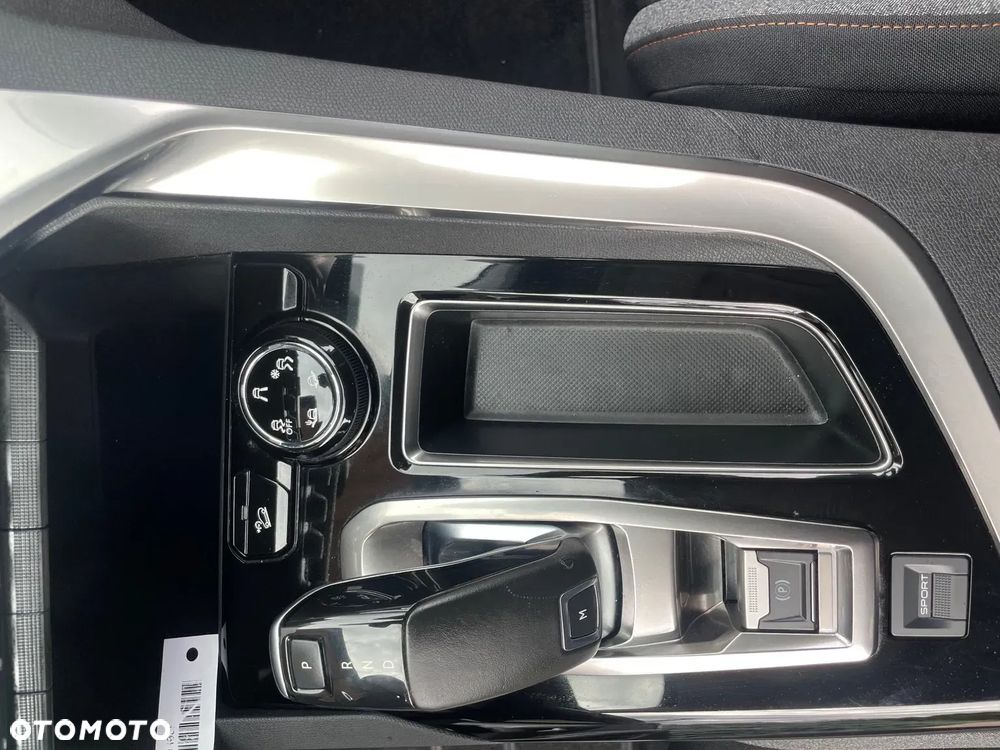 Peugeot 3008 BlueHDi 130 Stop & Start EAT8 Allure - 15