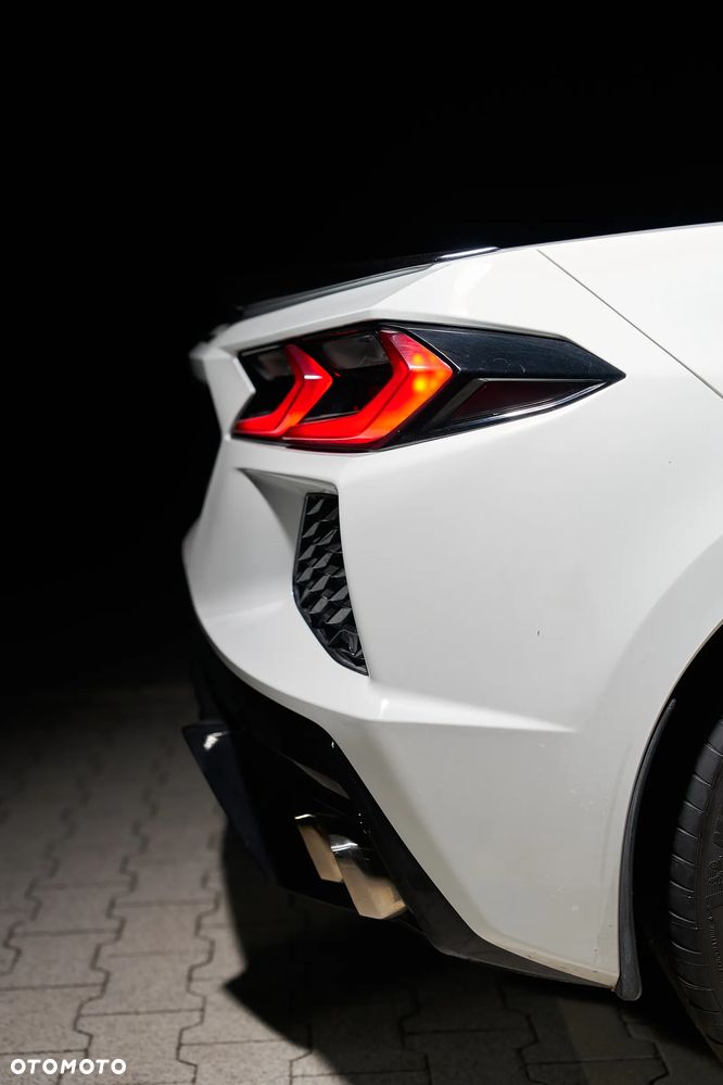 Chevrolet Corvette - 5
