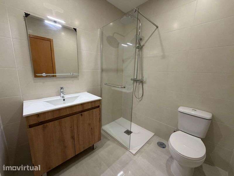 ARRENDO Apartamento T3 Vila de Prado - Grande imagem: 4/7