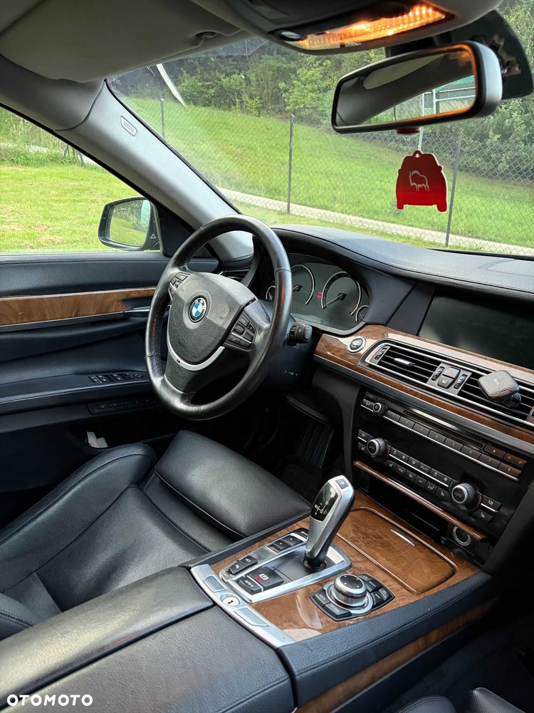 BMW Seria 7 - 5