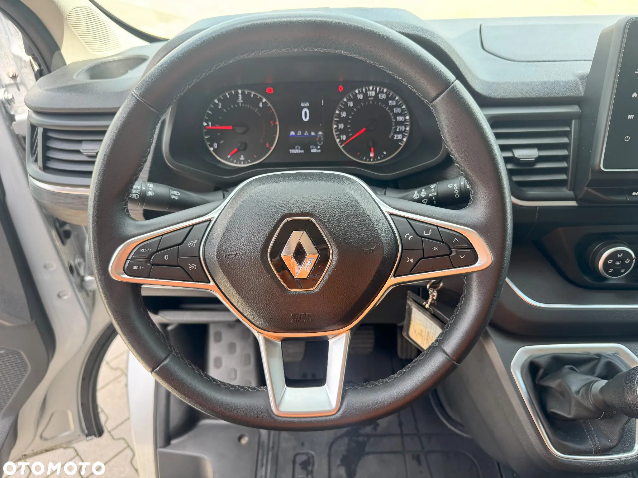 Renault Trafic - 19