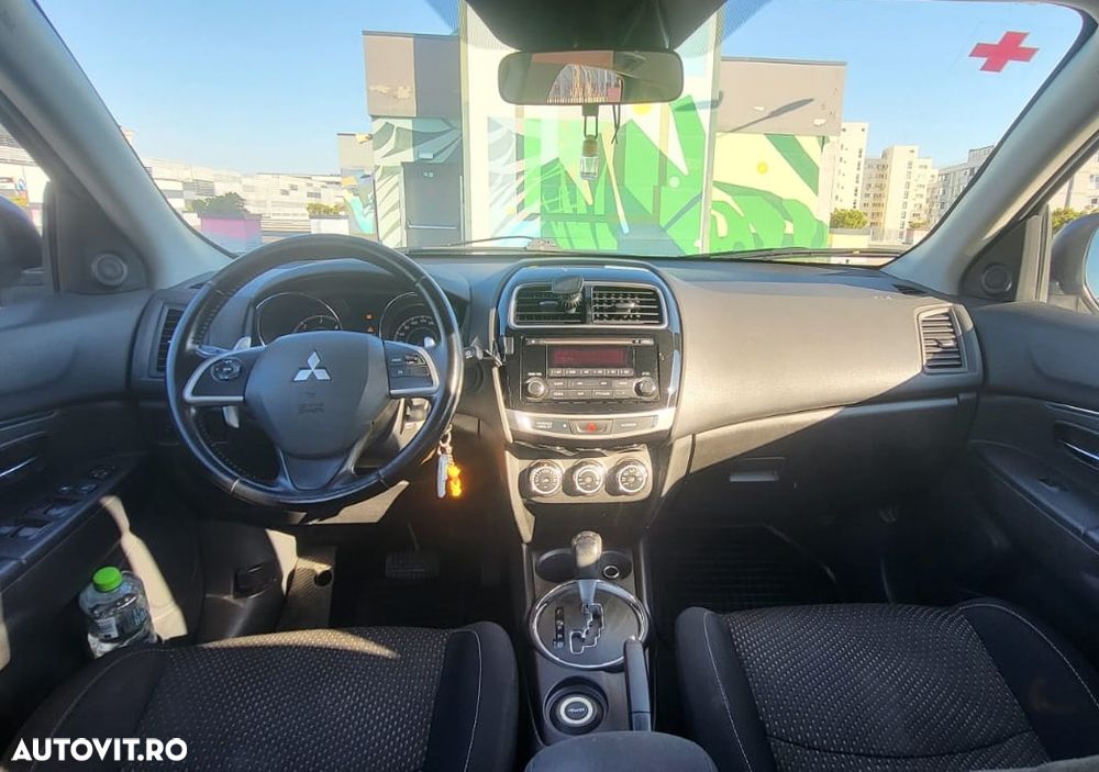 Mitsubishi ASX - 8
