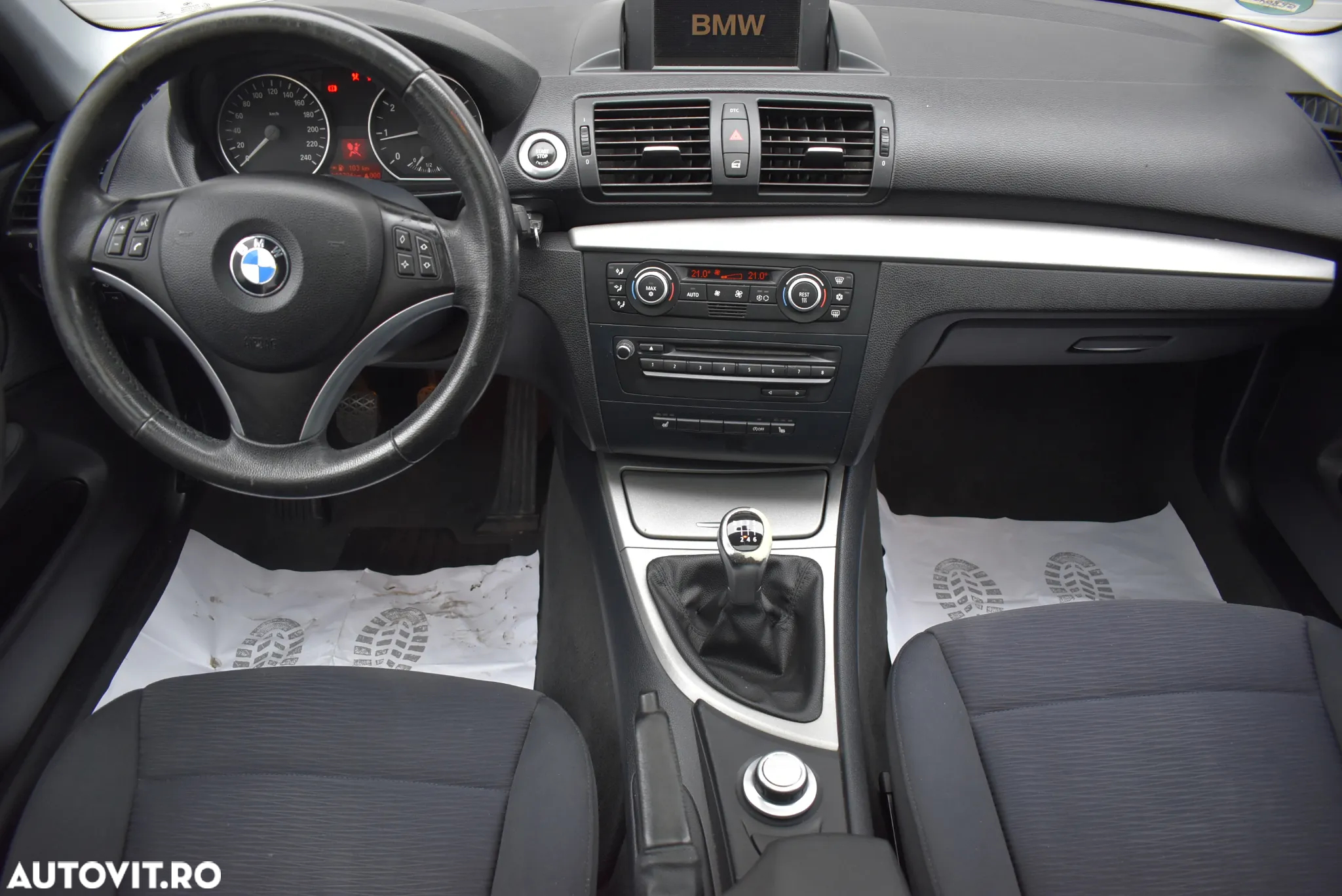 BMW Seria 1 116i - 10
