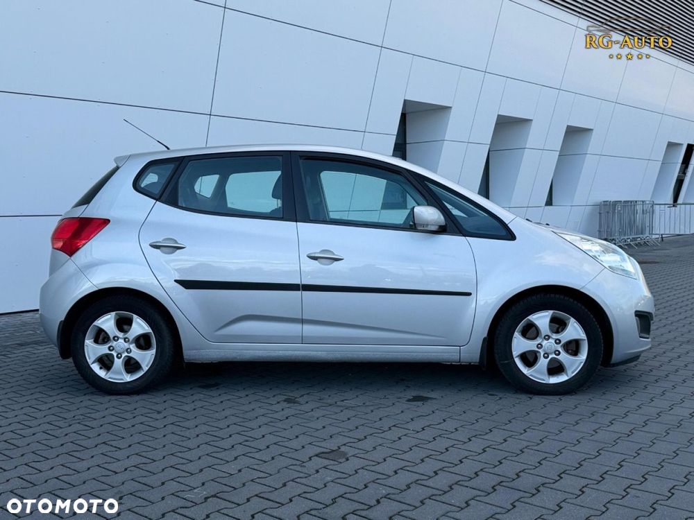 Kia Venga - 7