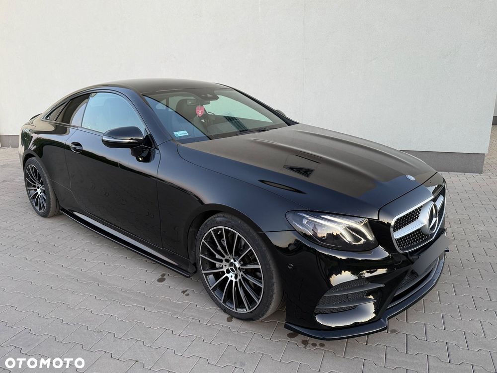 Mercedes-Benz Klasa E 200 9G-TRONIC