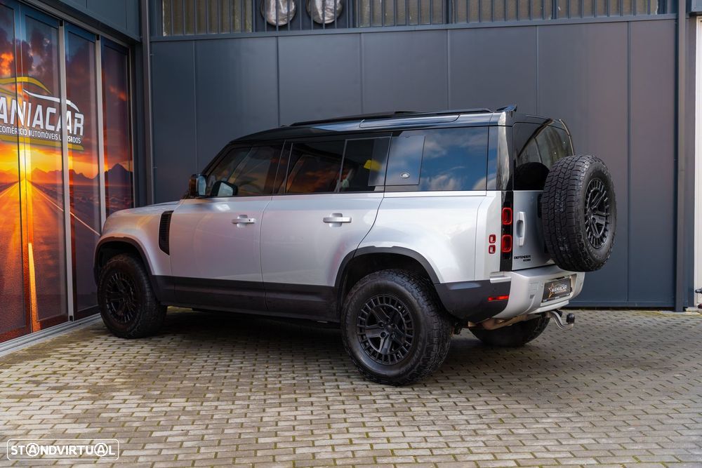 Land Rover Defender 2.0 D 110 AWD SE - 4