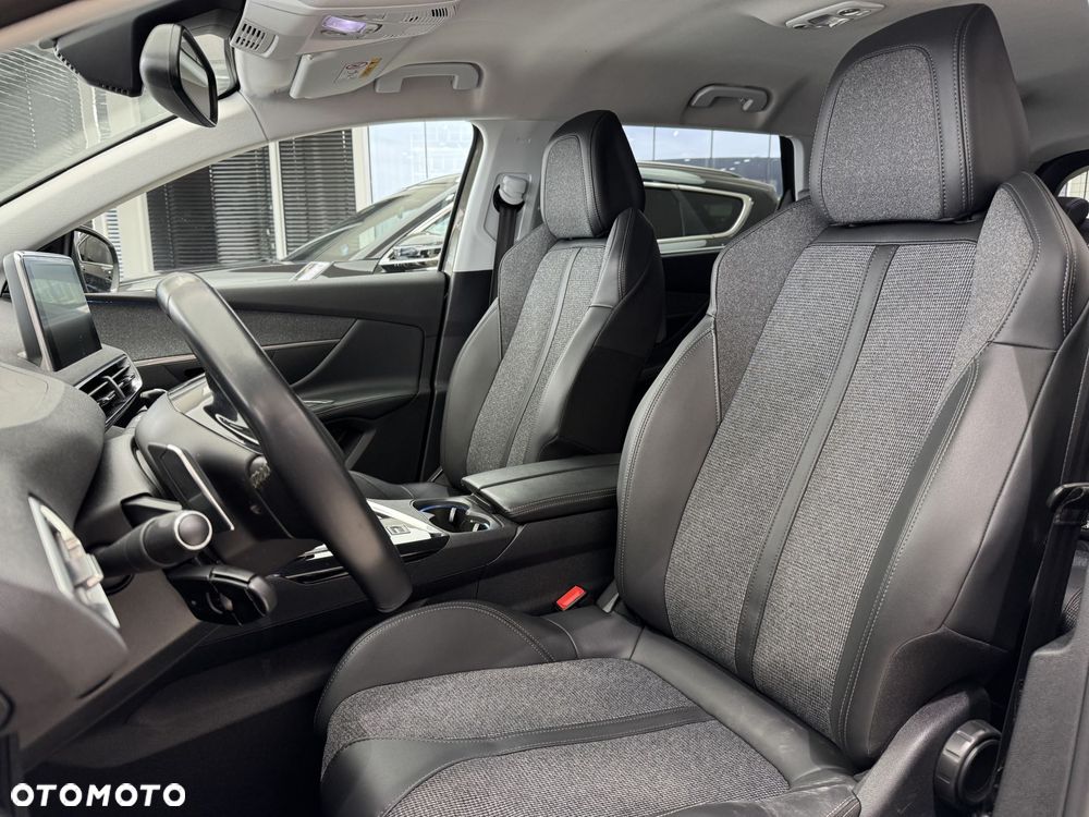 Peugeot 5008 - 10