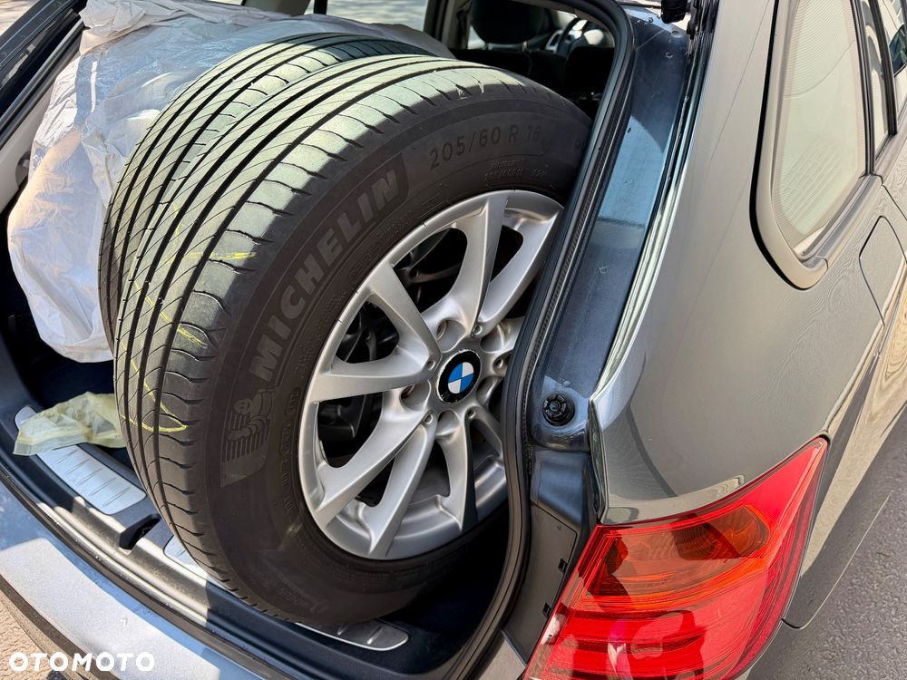 BMW Seria 3 316d Sport Line - 16