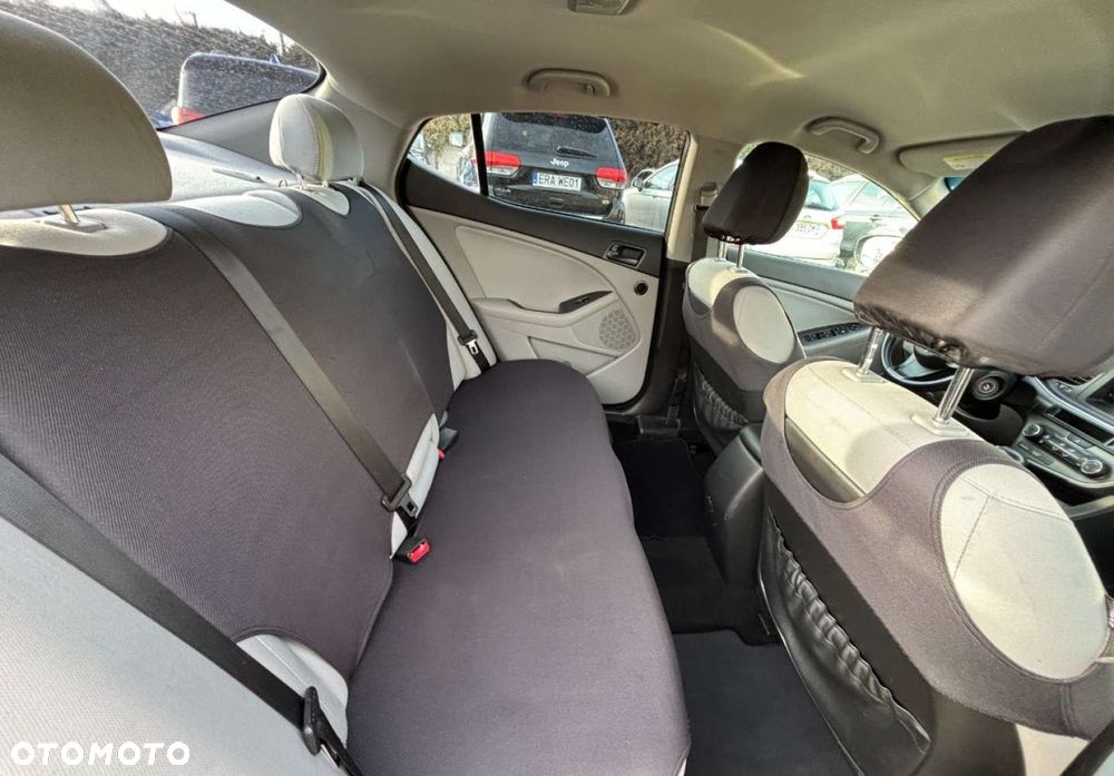 Kia Optima - 17