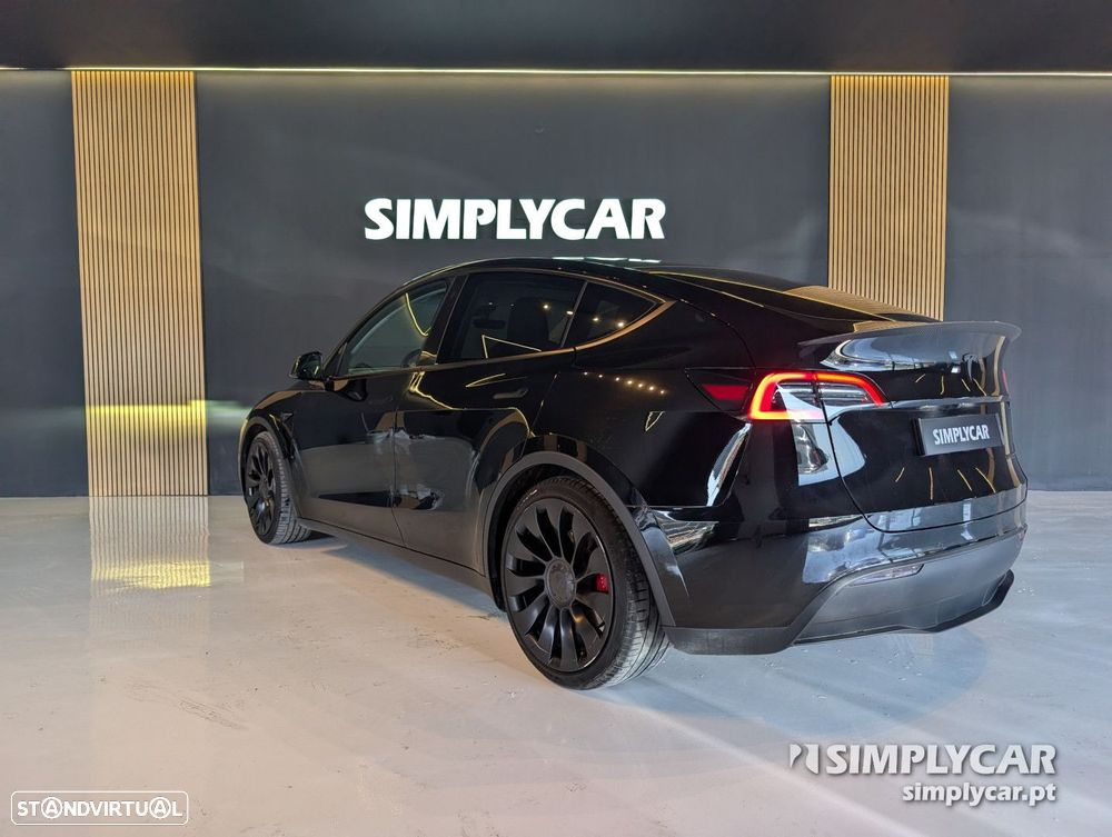 Tesla Model 3 - 5